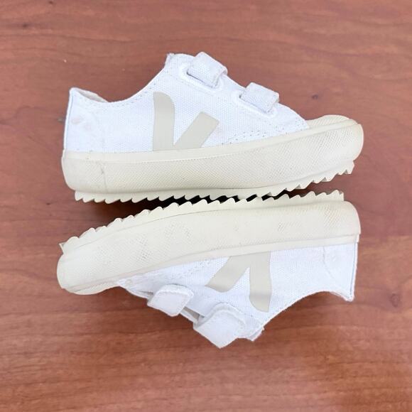 VEJA Small Ollie Canvas White Sneakers Toddler Size 6 - Picture 7 of 11